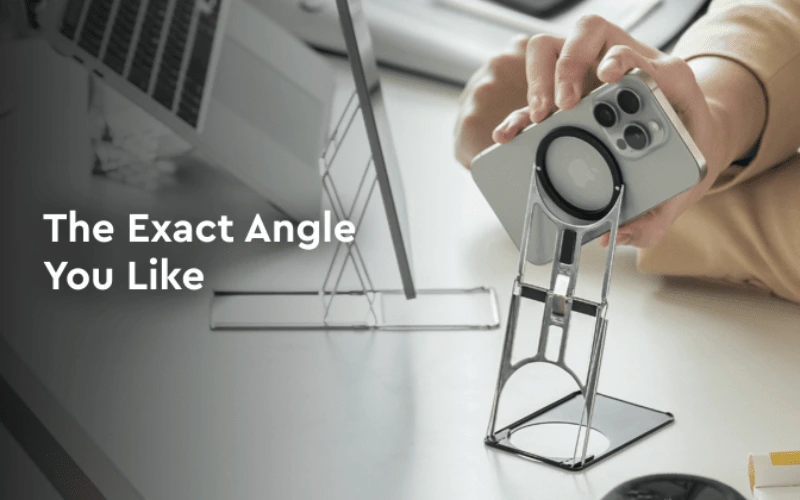 The metal phone holder